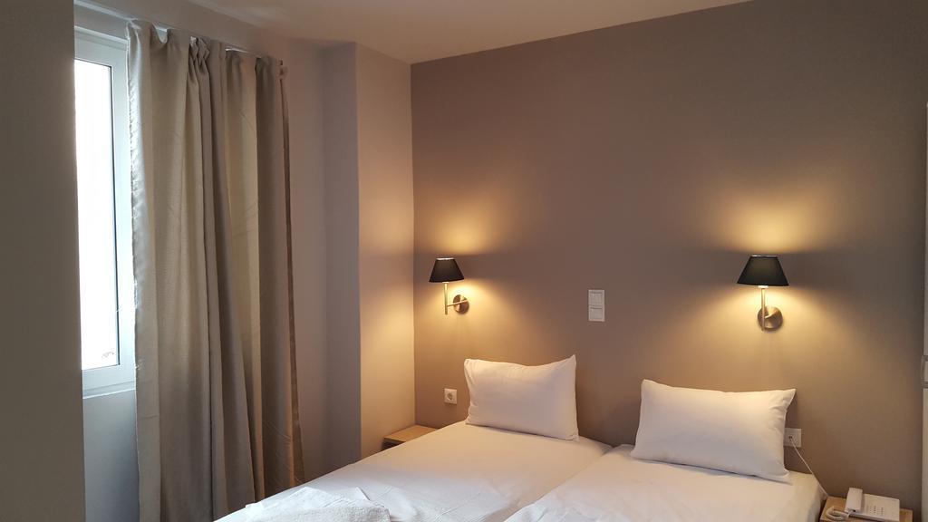 Lux Hotel Пирей Экстерьер фото