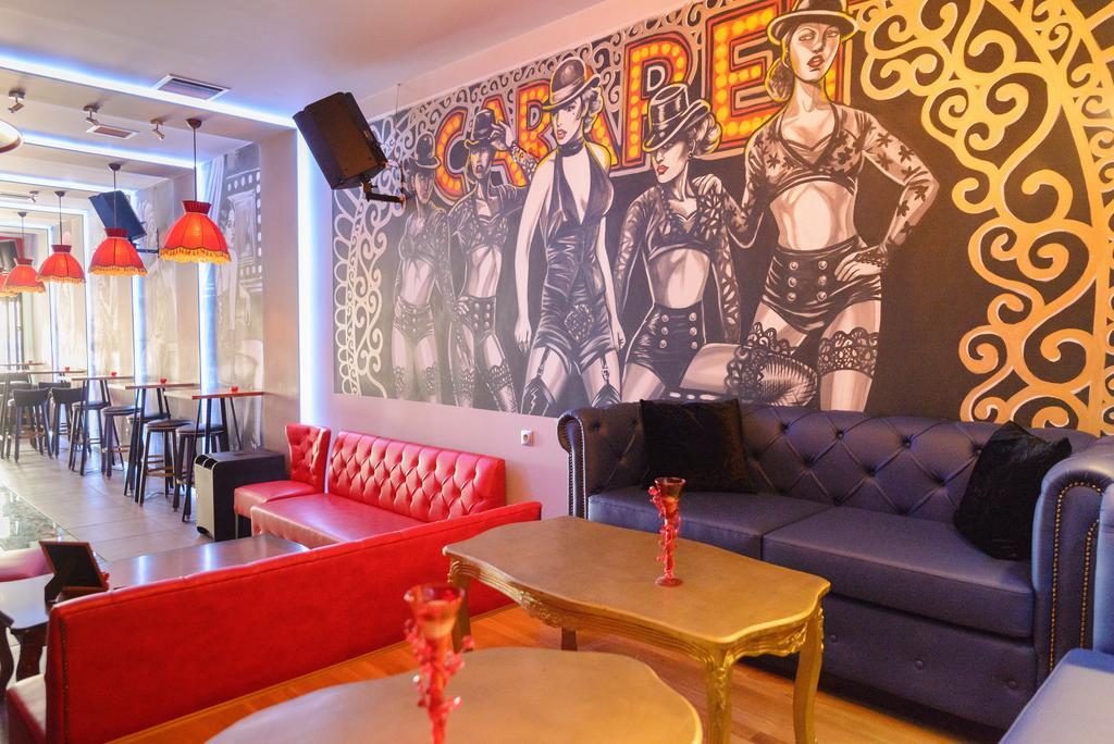 Lux Hotel Пирей Экстерьер фото