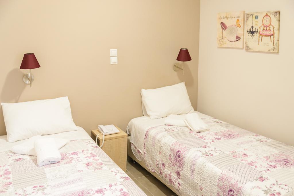 Lux Hotel Пирей Экстерьер фото